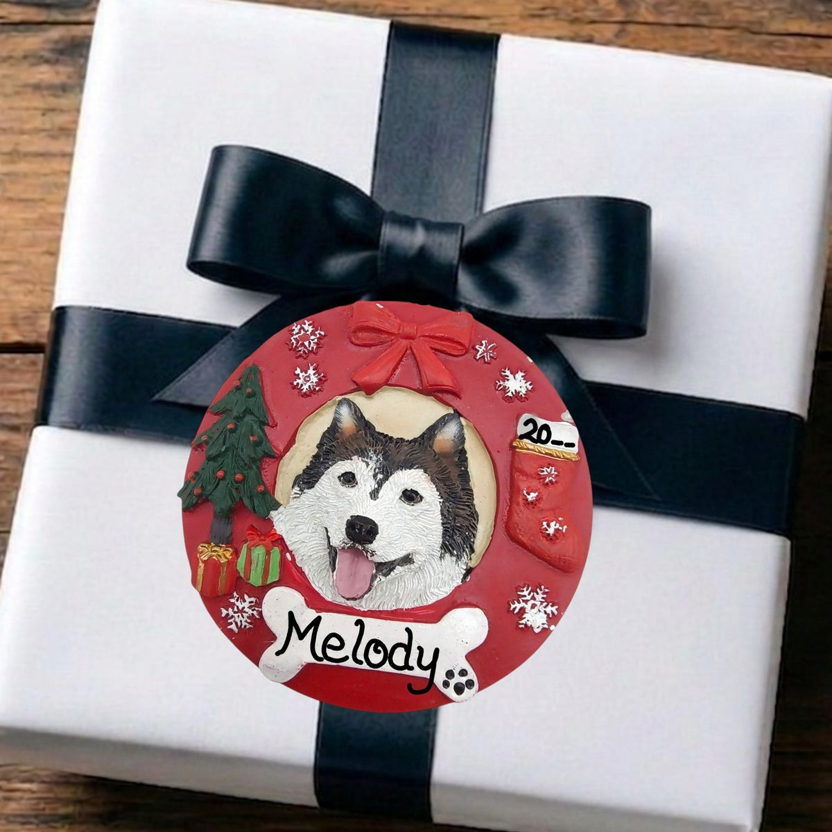 DOGS - ALASKAN MALAMUTE - Red Wreath