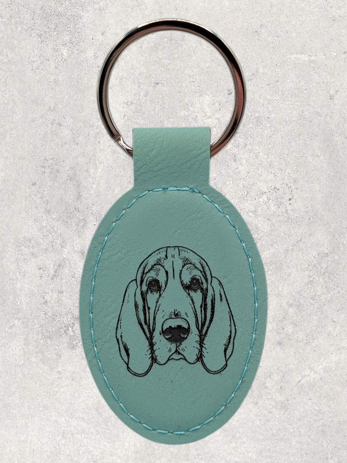 KEYCHAIN - BASSET HOUND - Leatherette - Personalizable