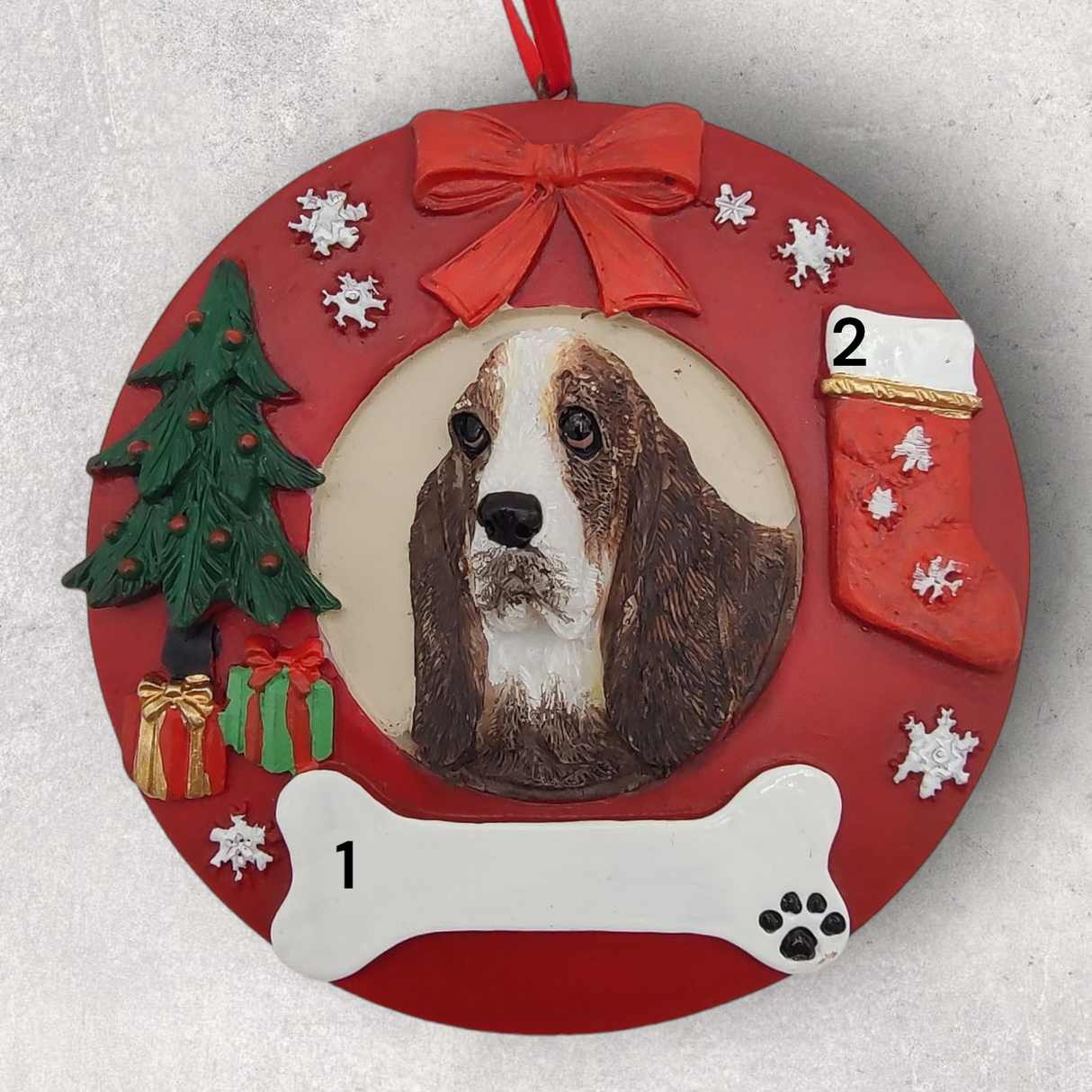 DOGS - BASSET HOUND - Red Wreath