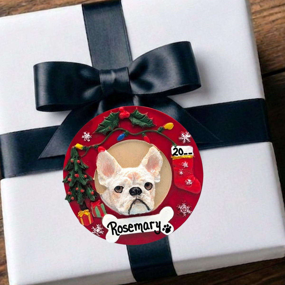 DOGS - FRENCH BULLDOG -WHITE - Red Wreath