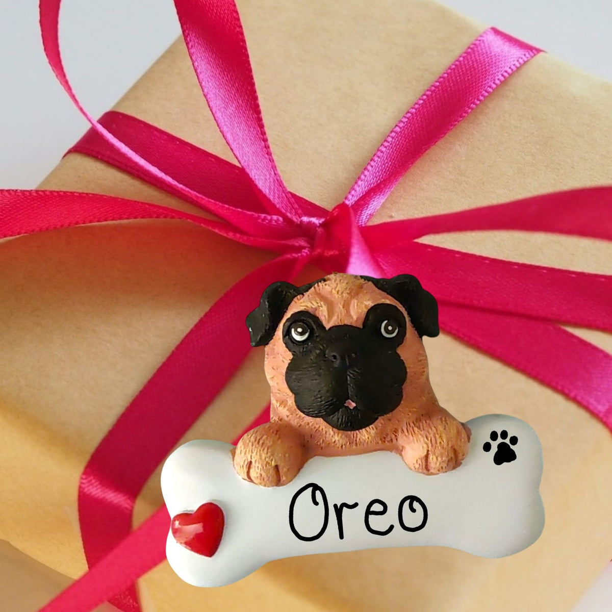 DOGS - PUG (TAN) - Bone